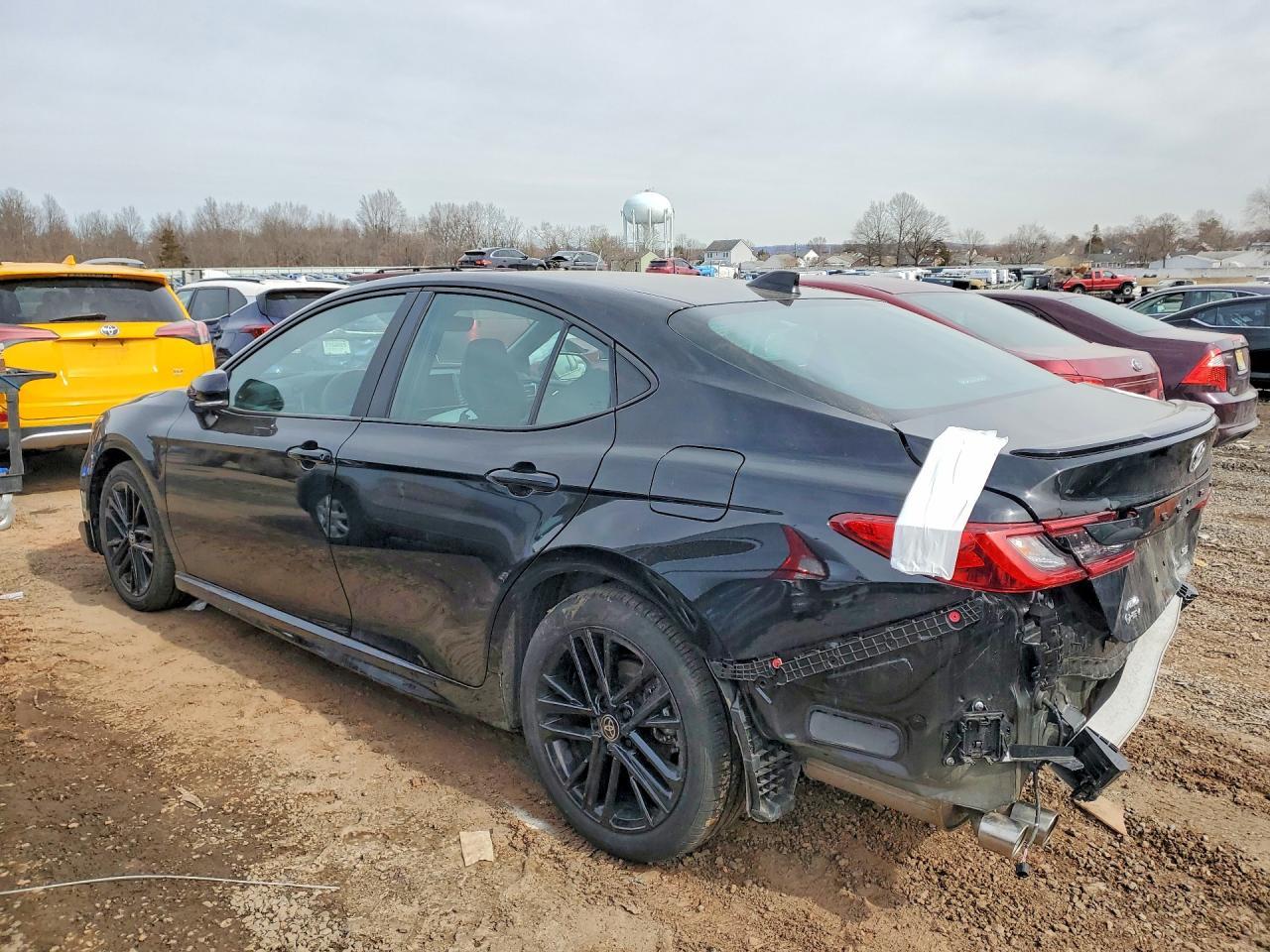 2025 TOYOTA CAMRY