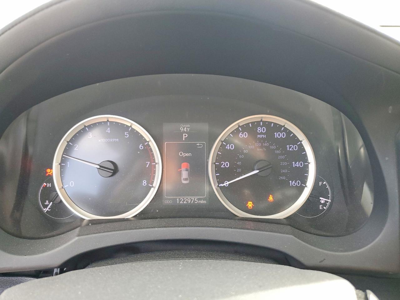 2016 LEXUS IS 200t