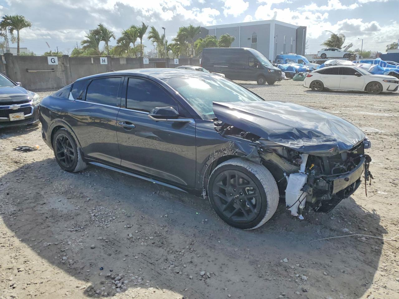 2025 KIA K4