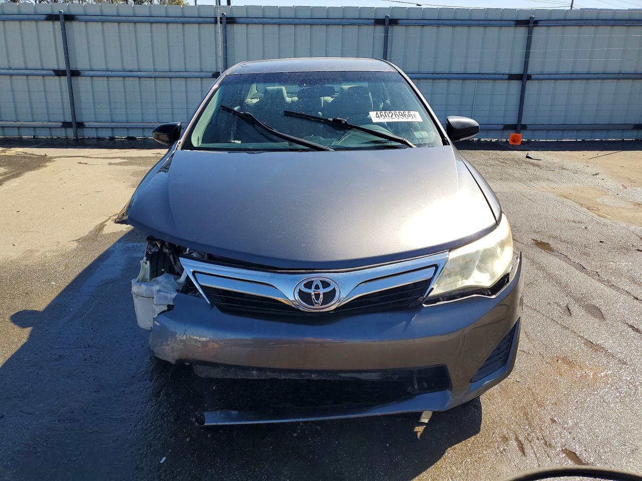 2014 TOYOTA CAMRY