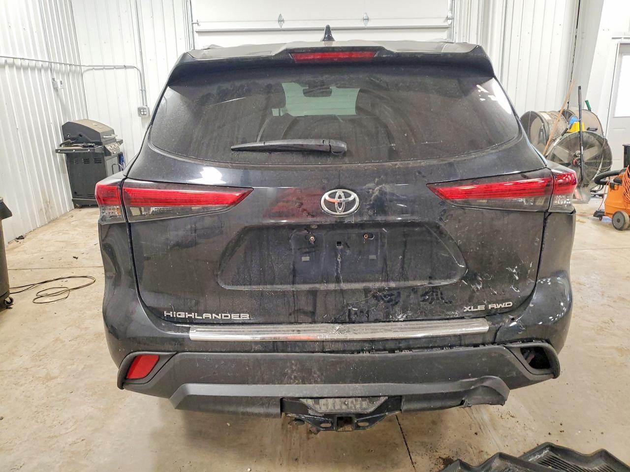 2022 TOYOTA HIGHLANDER