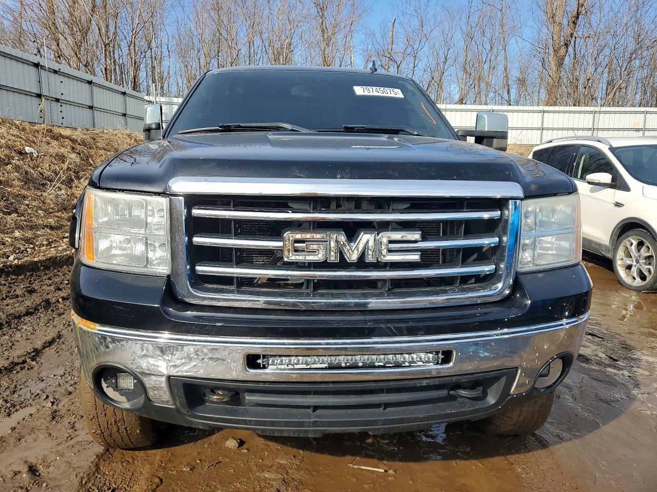 2013 GMC Sierra