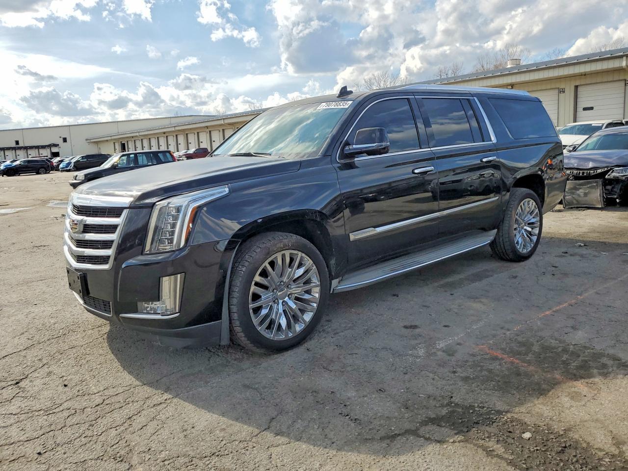 2016 CADILLAC Escalade ESV