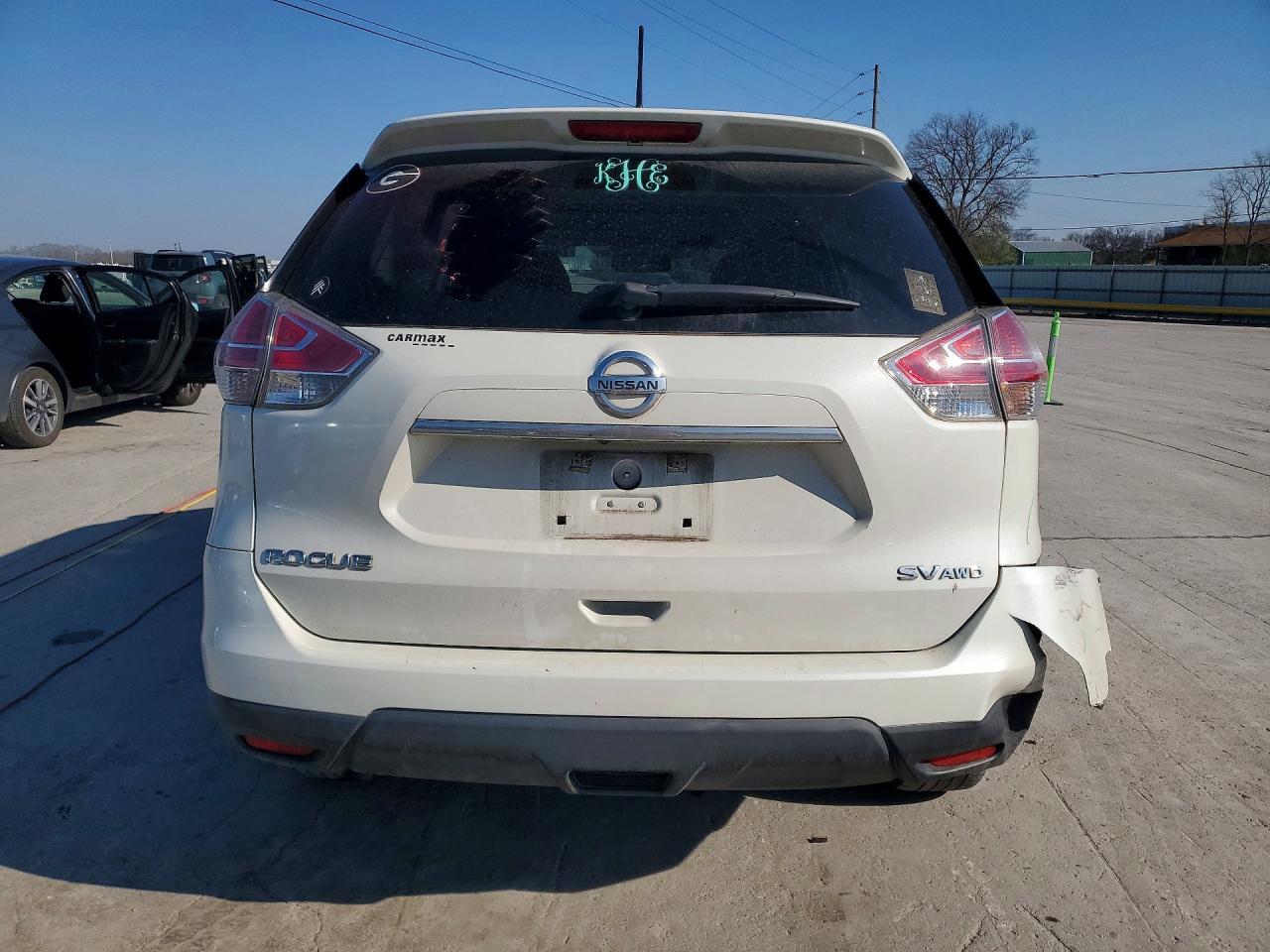 2015 NISSAN ROGUE