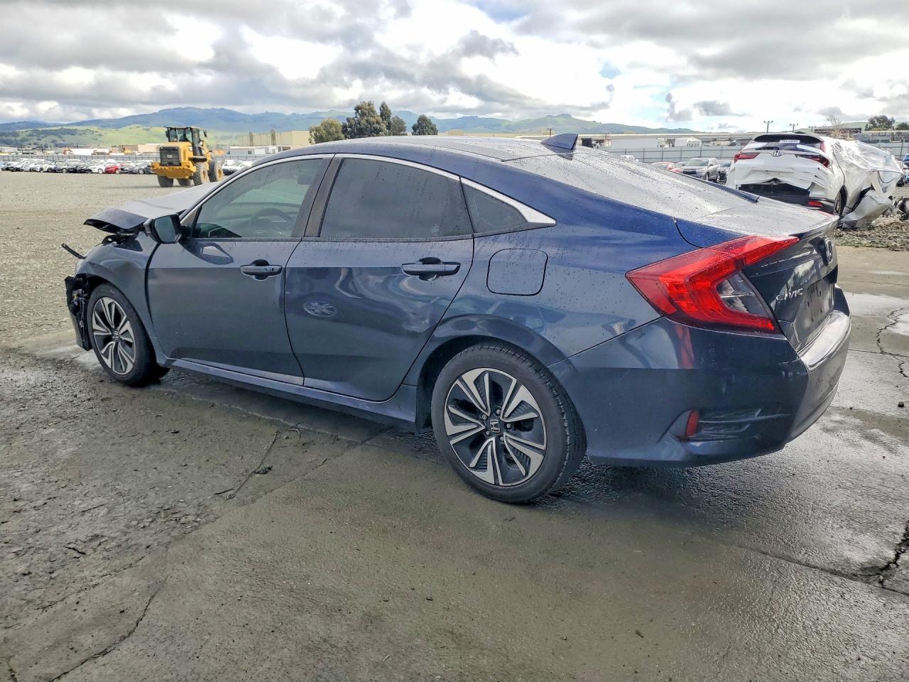 2016 HONDA CIVIC