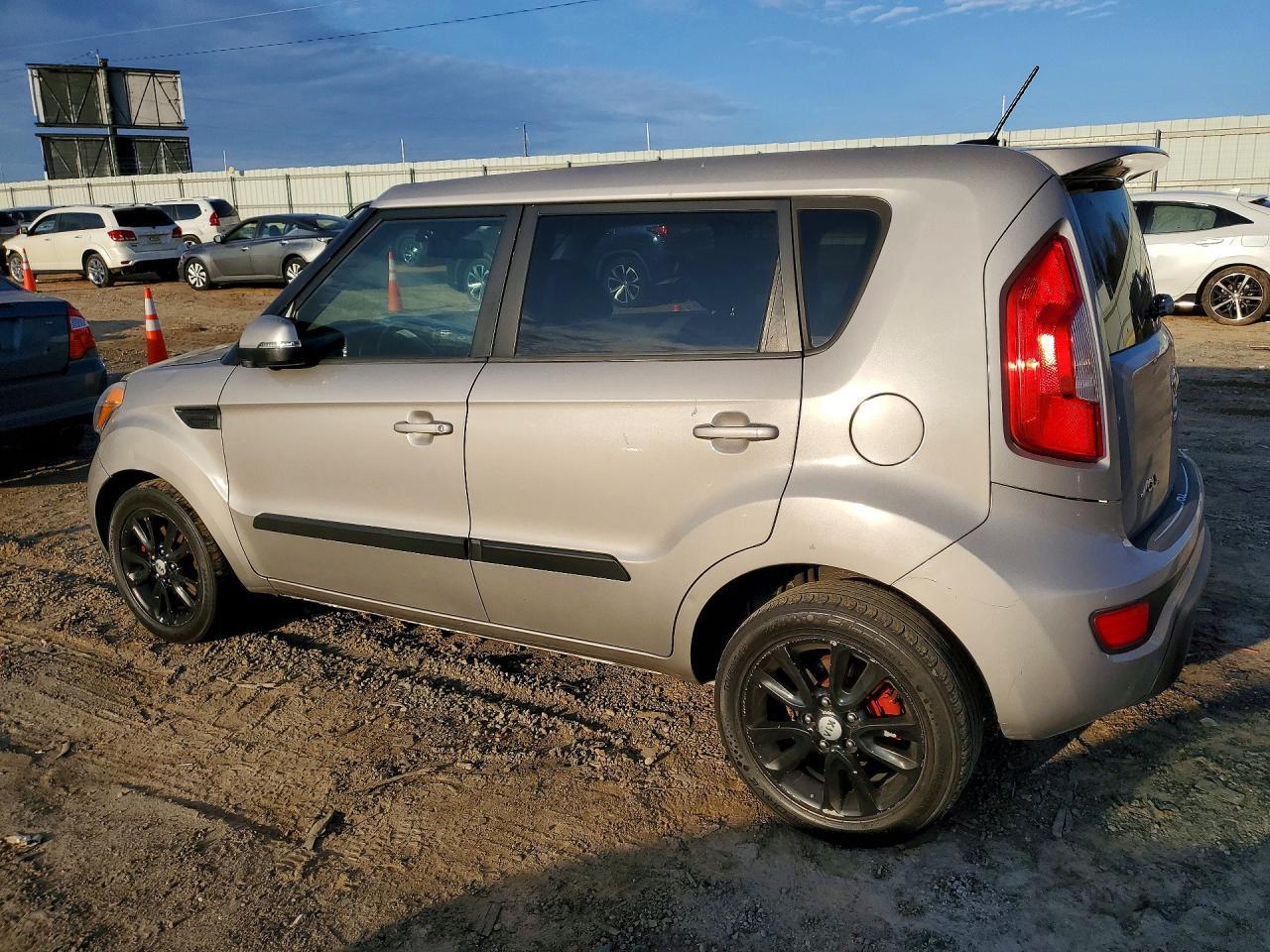 2013 KIA SOUL
