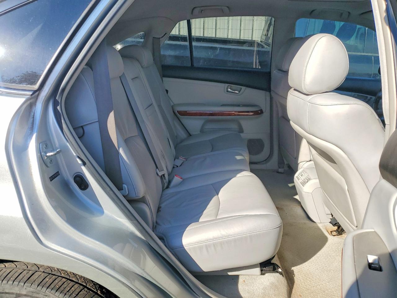 2004 LEXUS Rx 330