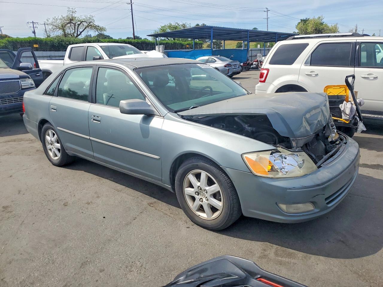 2001 TOYOTA Avalon
