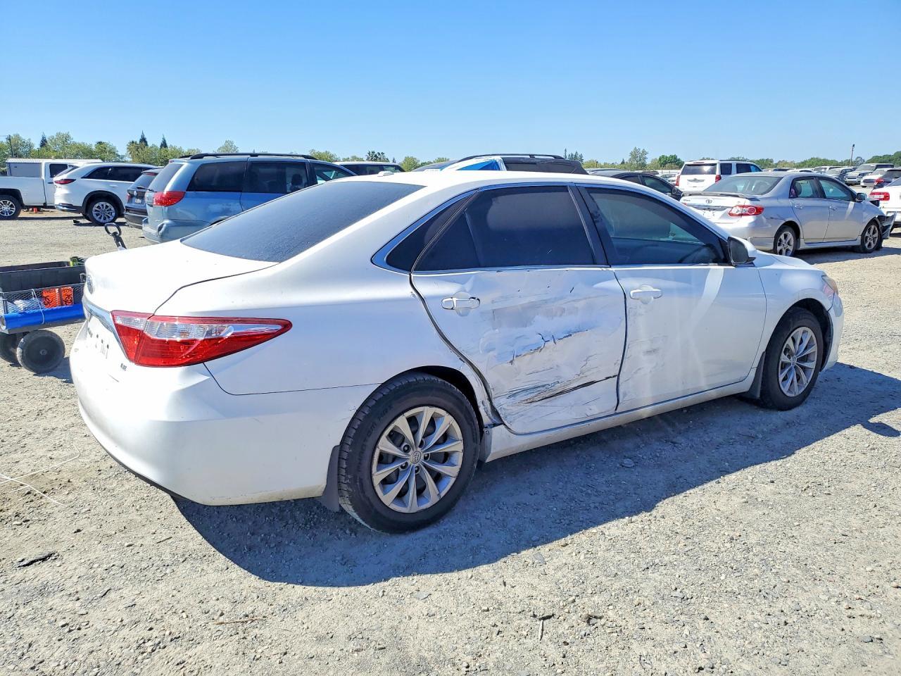 2015 TOYOTA CAMRY
