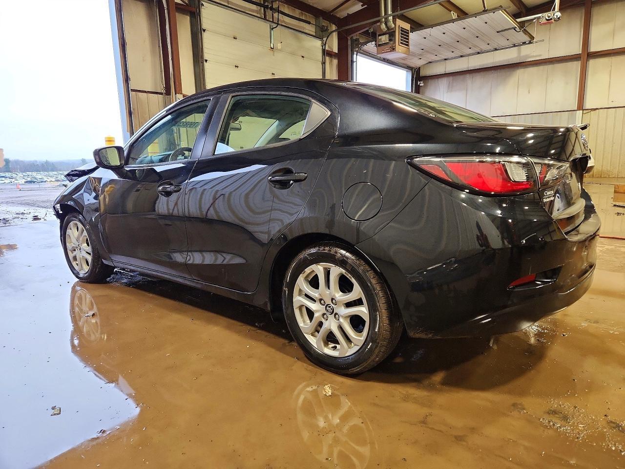 2017 TOYOTA YARIS