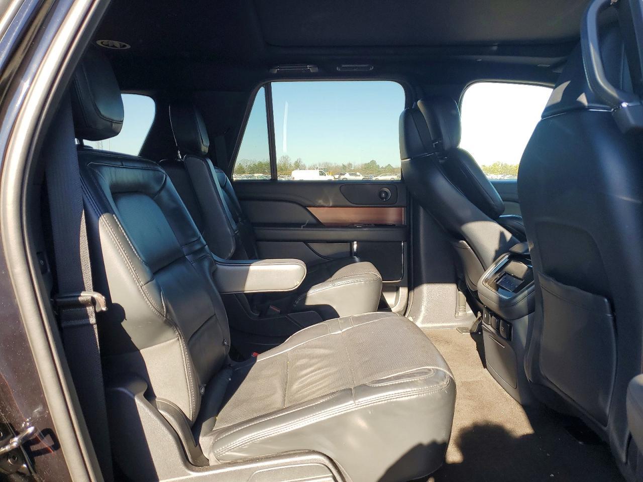 2022 LINCOLN Navigator