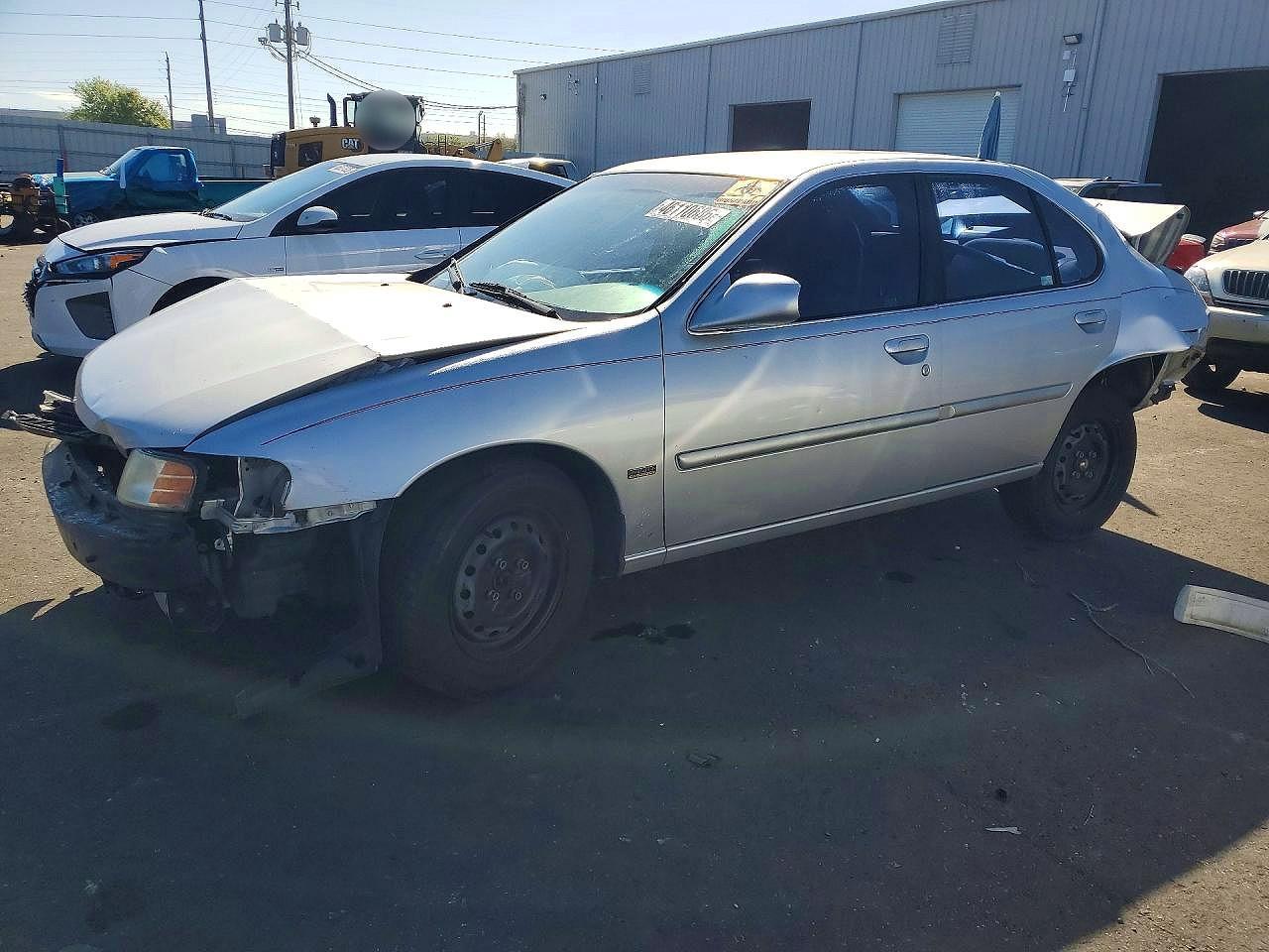2001 NISSAN ALTIMA