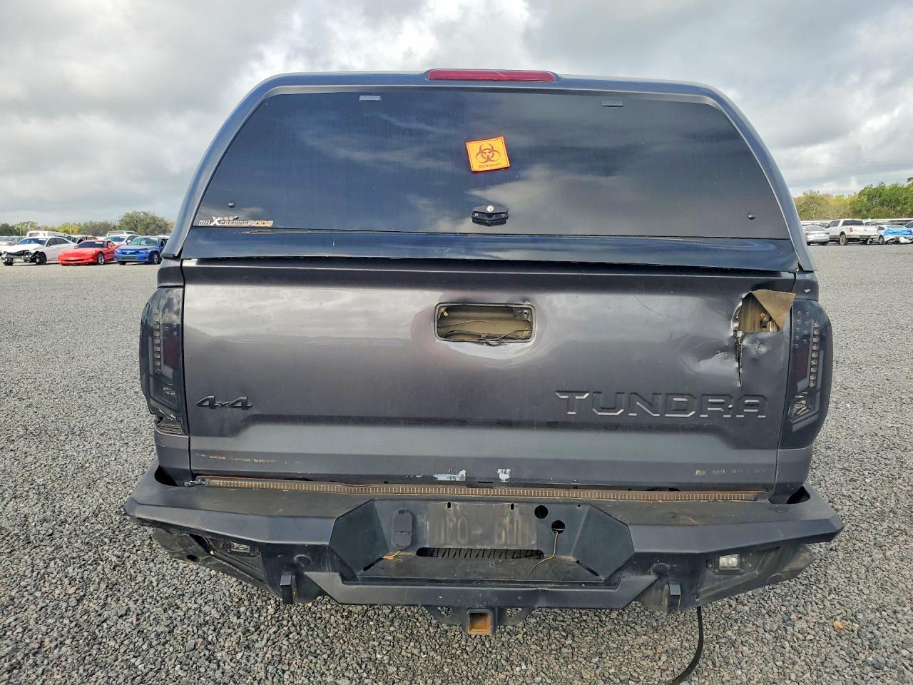 2016 TOYOTA TUNDRA