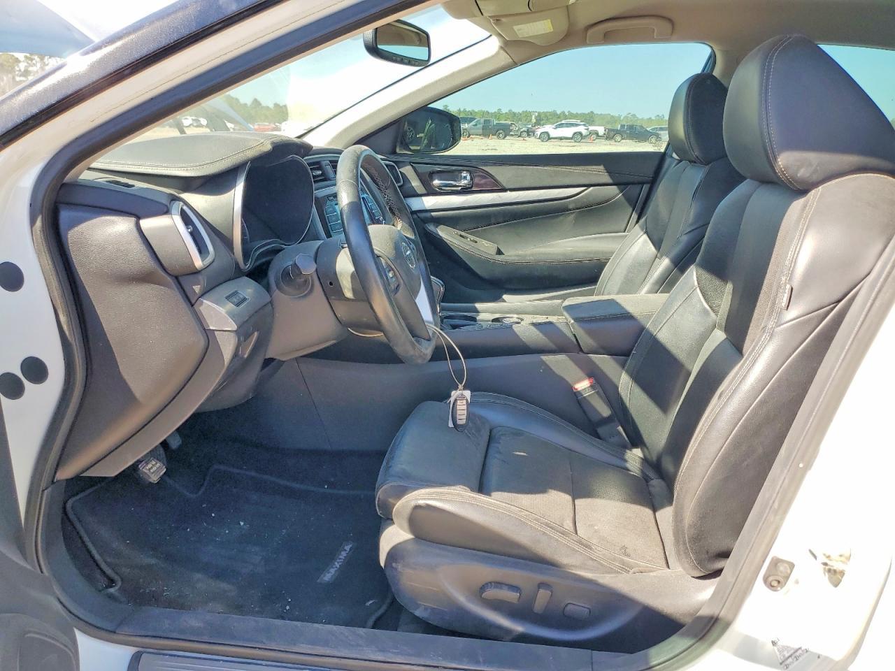 2016 NISSAN Maxima