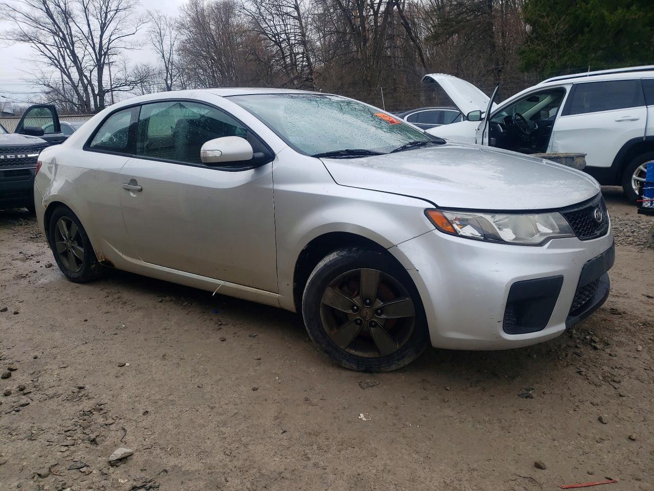 2010 KIA FORTE