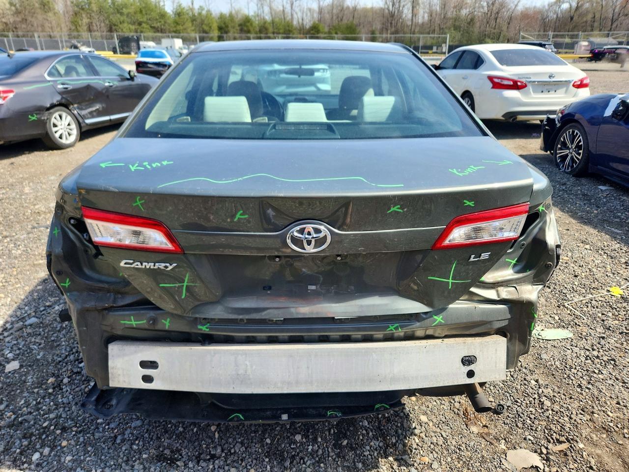 2014 TOYOTA CAMRY