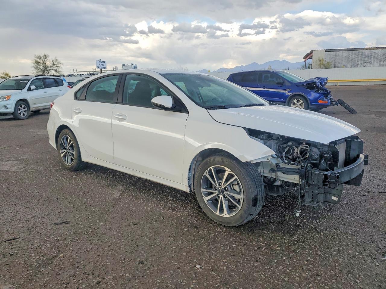 2023 KIA FORTE