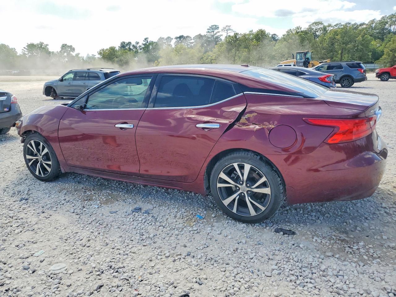 2016 NISSAN Maxima