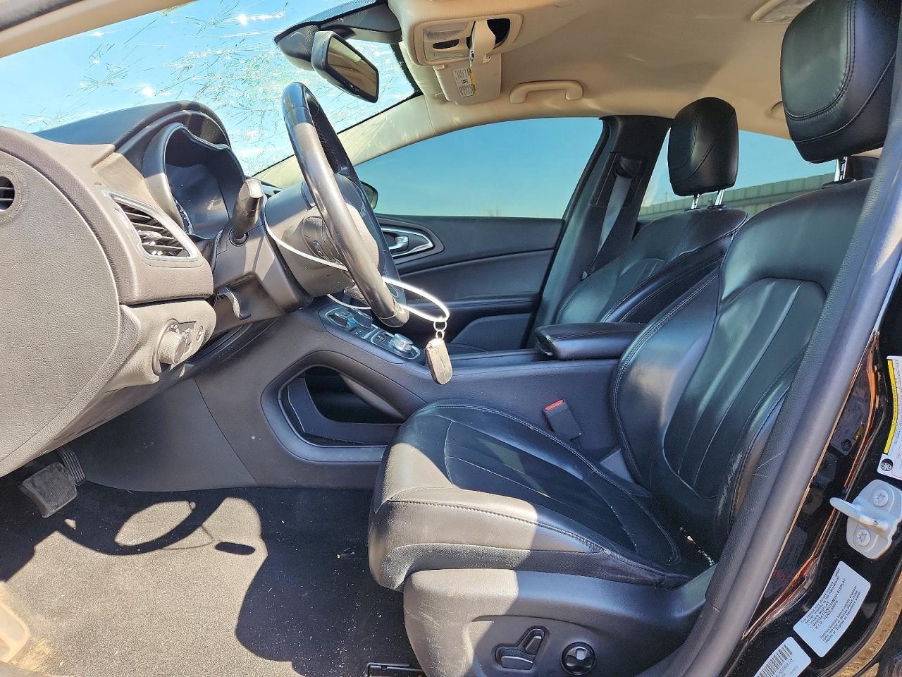 2017 CHRYSLER 200