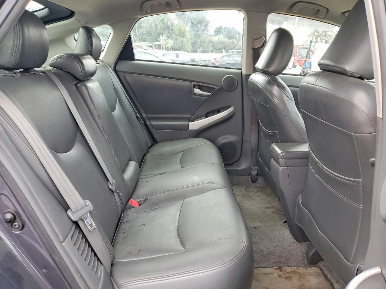 2011 TOYOTA PRIUS