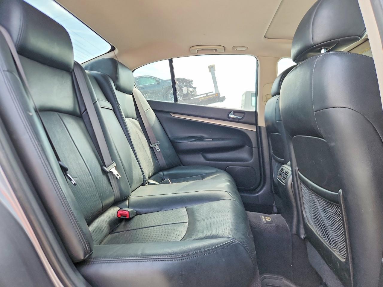 2012 INFINITI G25