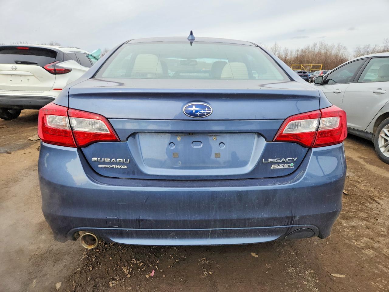 2016 SUBARU Legacy