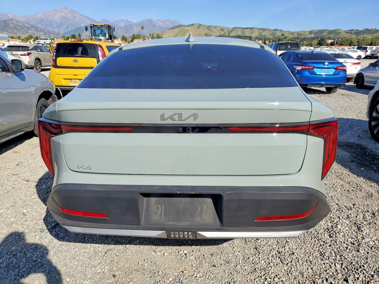 2025 KIA K4