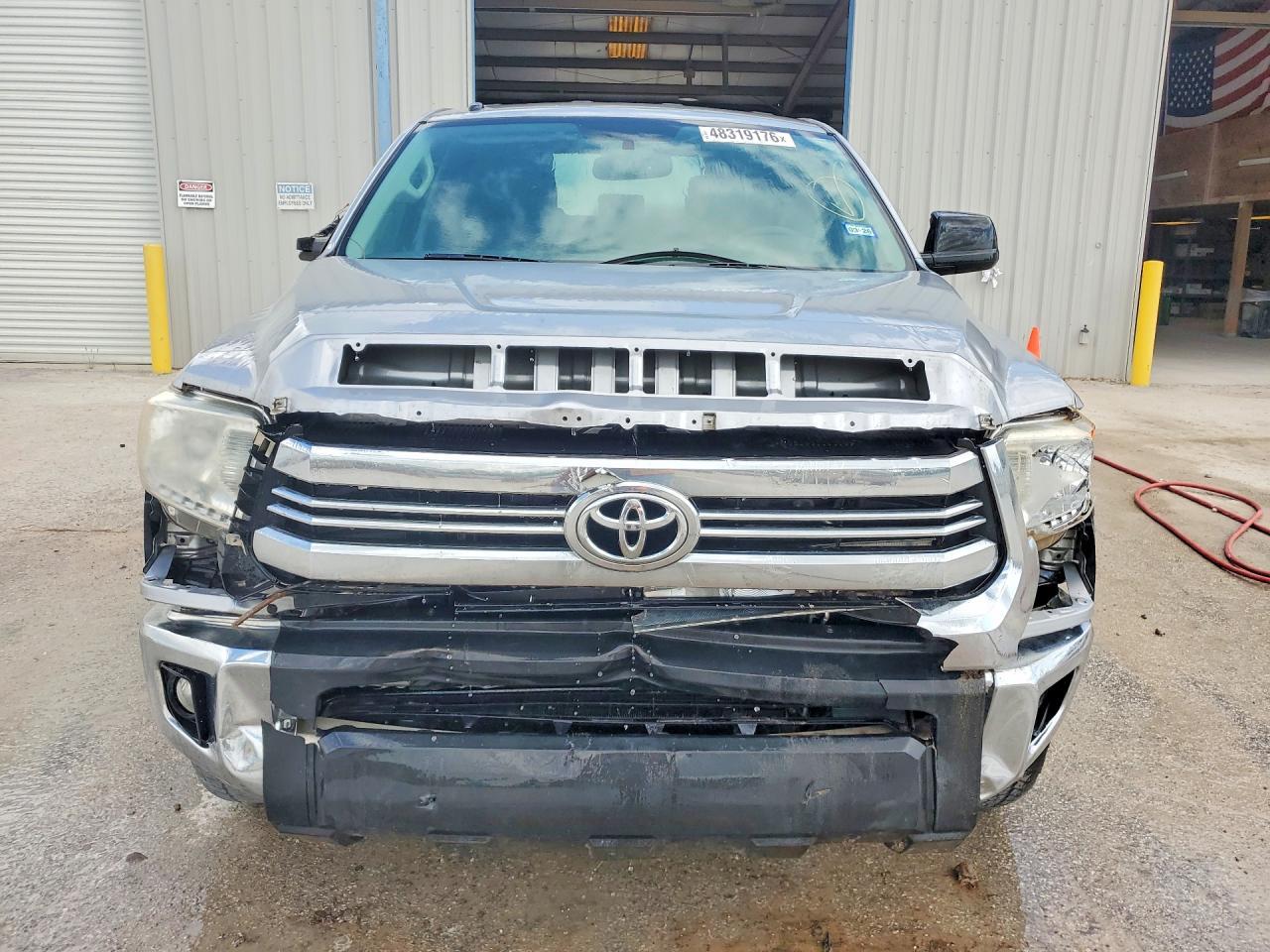 2016 TOYOTA TUNDRA