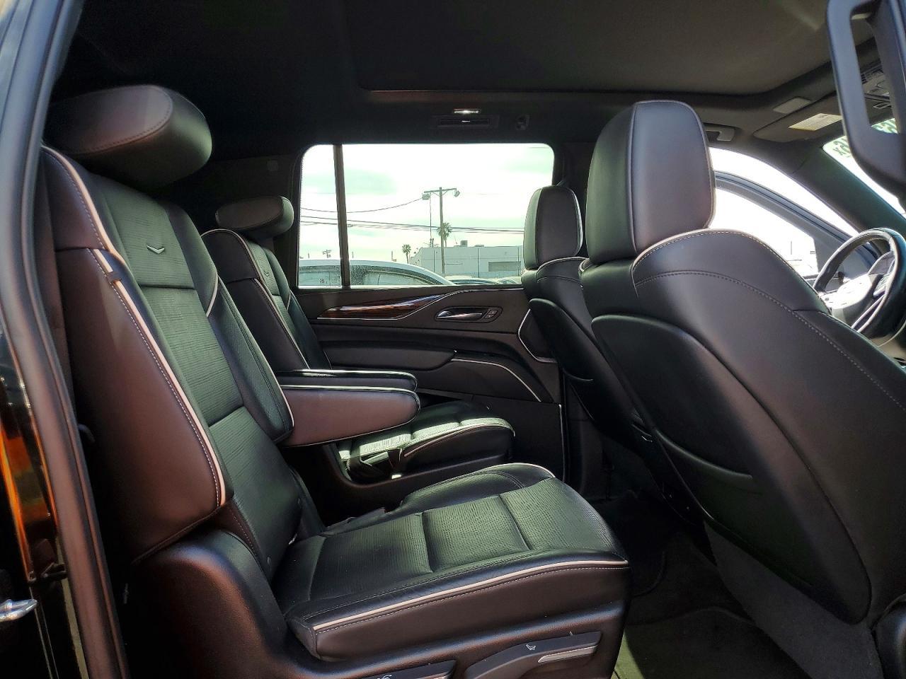 2022 CADILLAC Escalade ESV