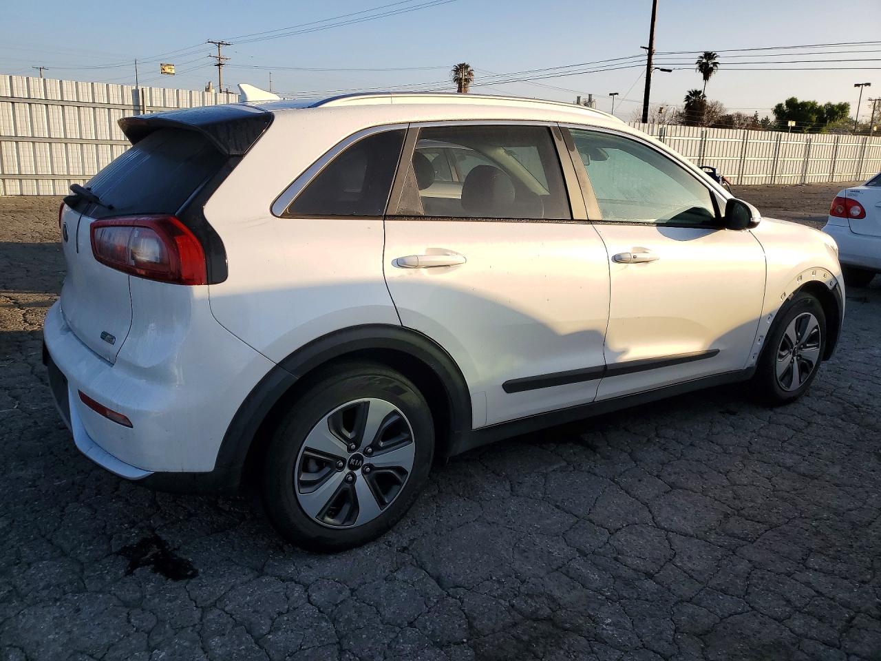 2017 KIA Niro