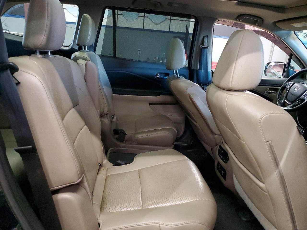 2016 HONDA PILOT