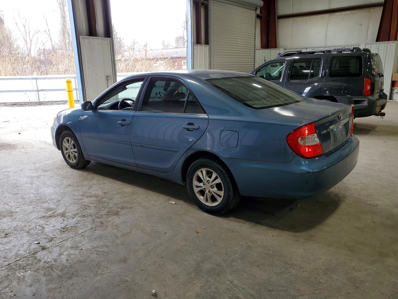 2004 TOYOTA CAMRY
