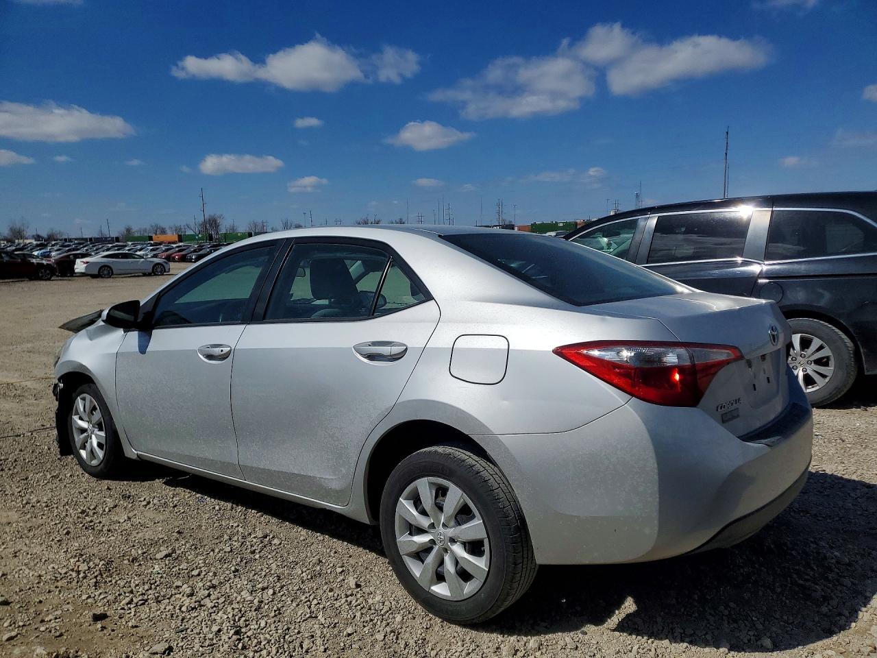 2015 TOYOTA COROLLA
