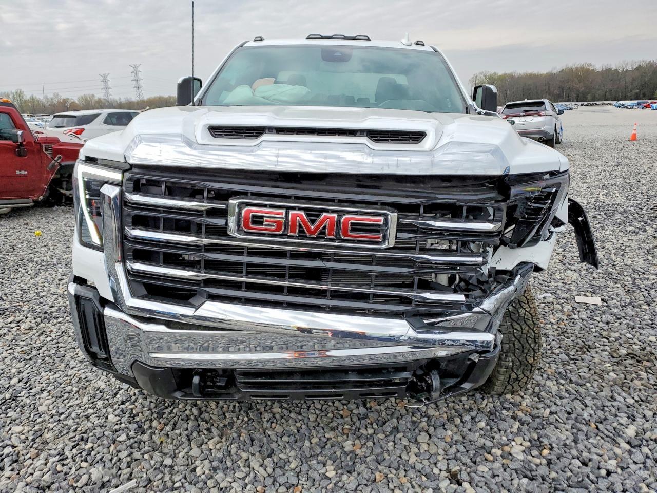 2025 GMC Sierra