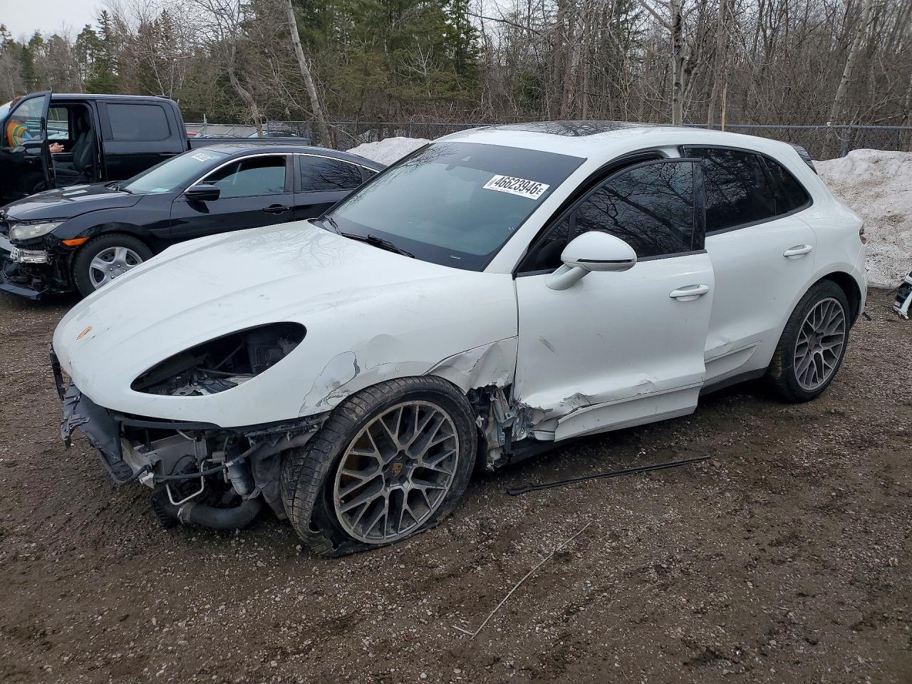 2018 PORSCHE Macan