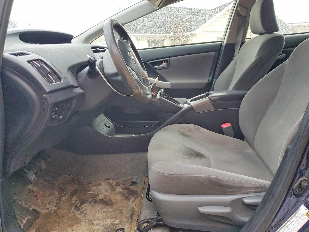 2013 TOYOTA PRIUS