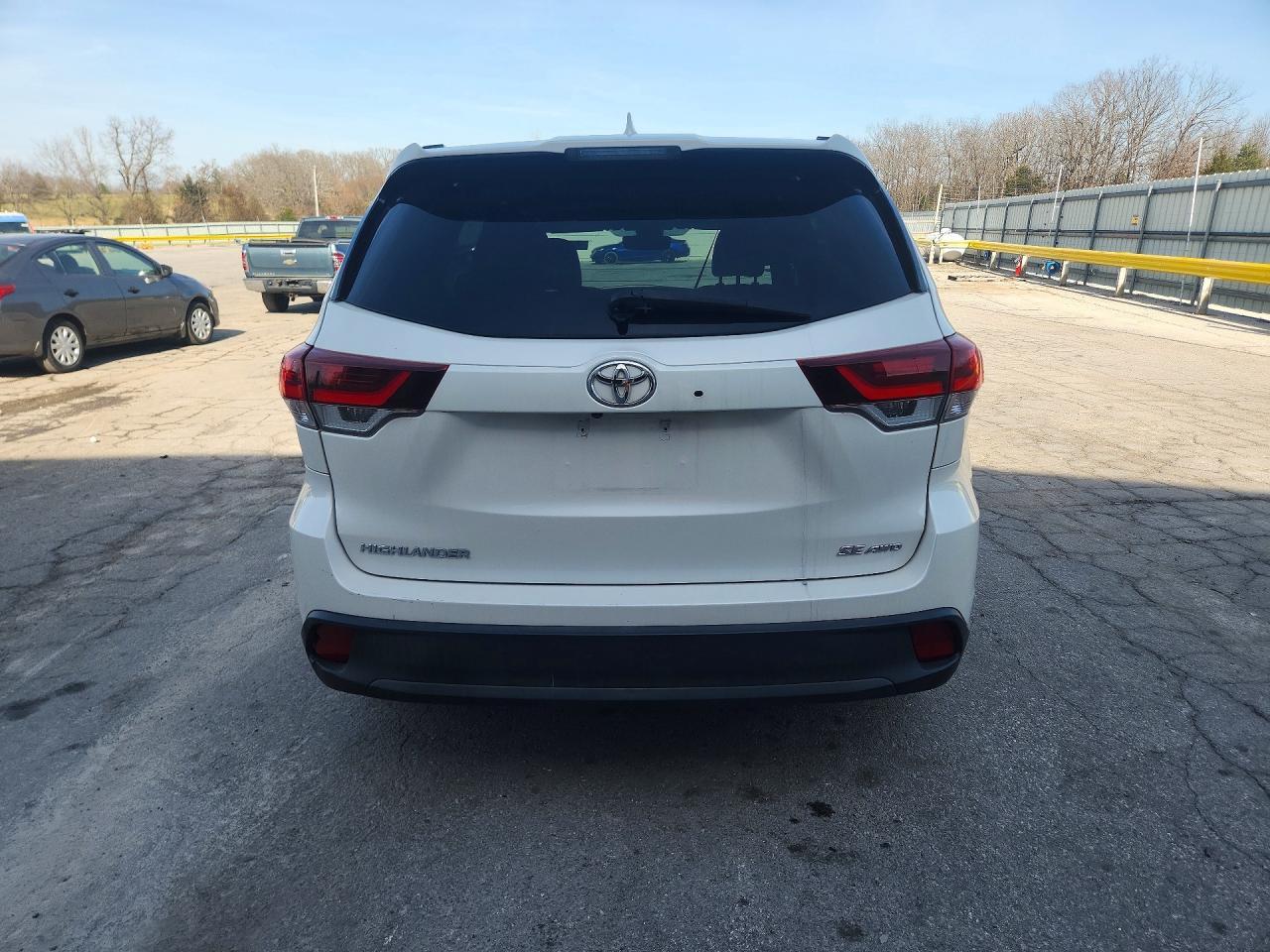 2019 TOYOTA HIGHLANDER