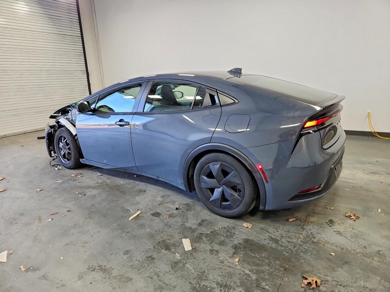 2025 TOYOTA PRIUS