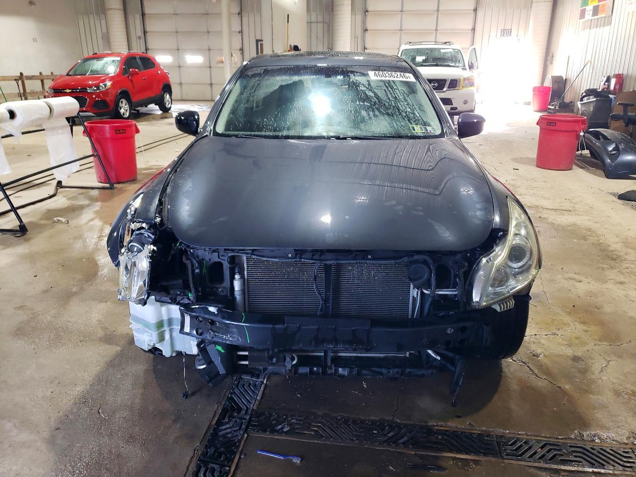 2011 INFINITI G37