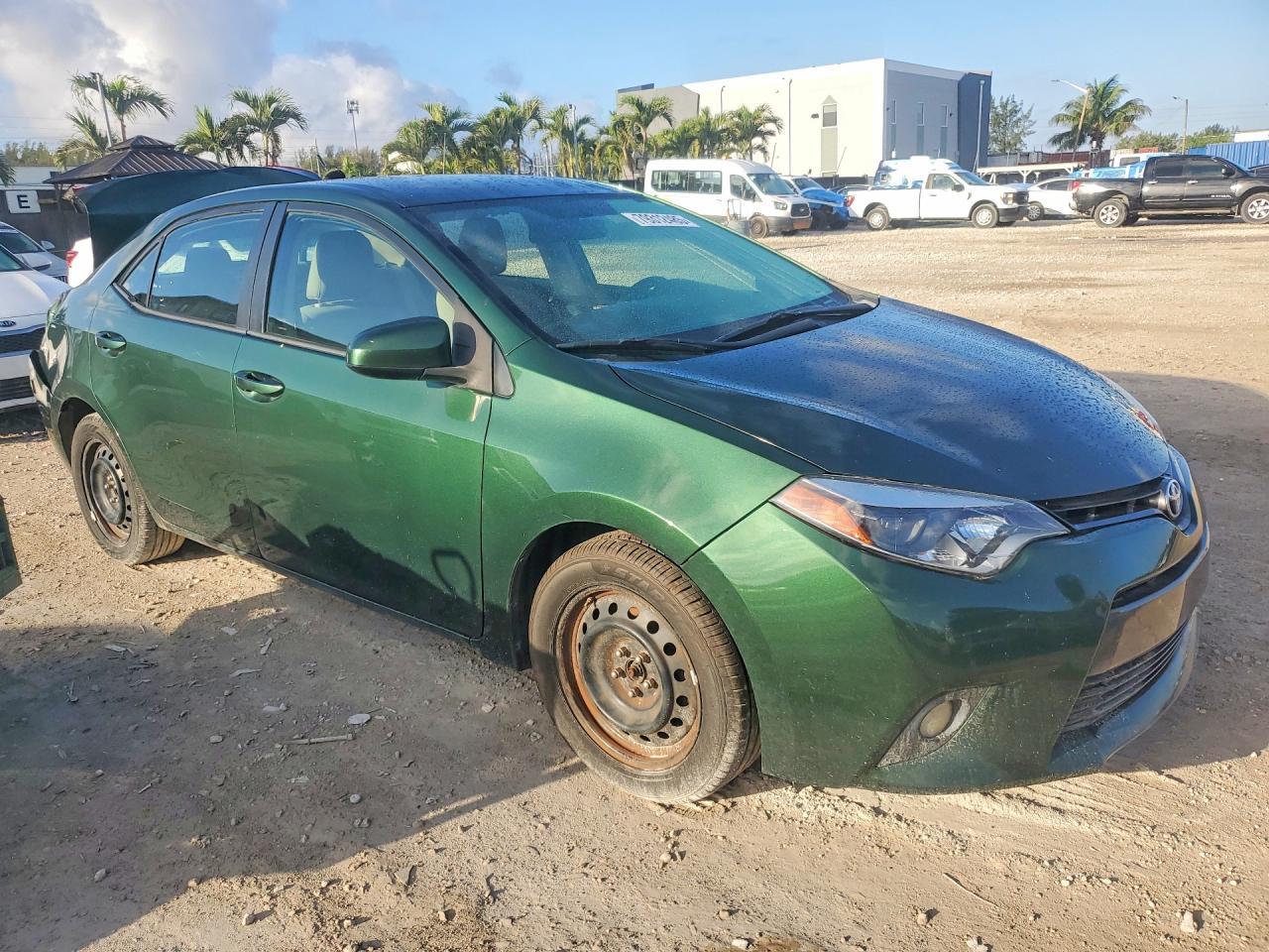 2015 TOYOTA COROLLA