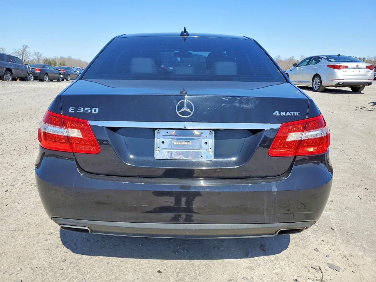 2012 MERCEDES-BENZ E-Class
