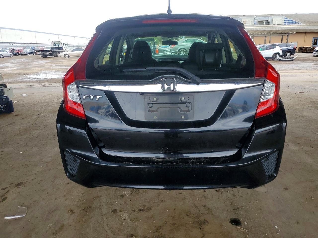 2016 HONDA FIT