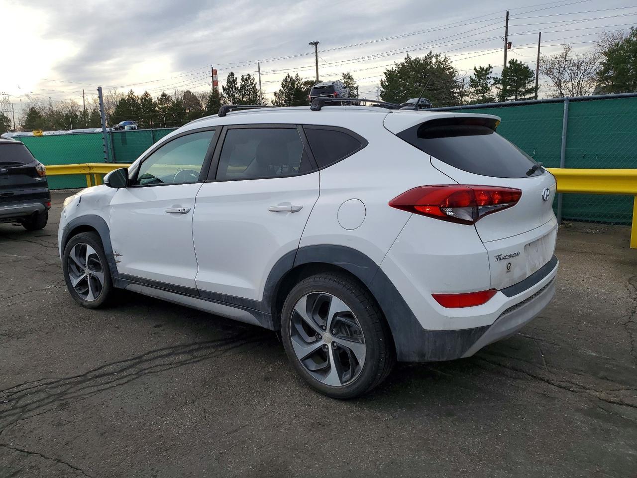 2017 HYUNDAI TUCSON