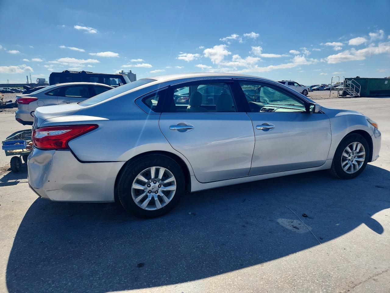 2016 NISSAN ALTIMA