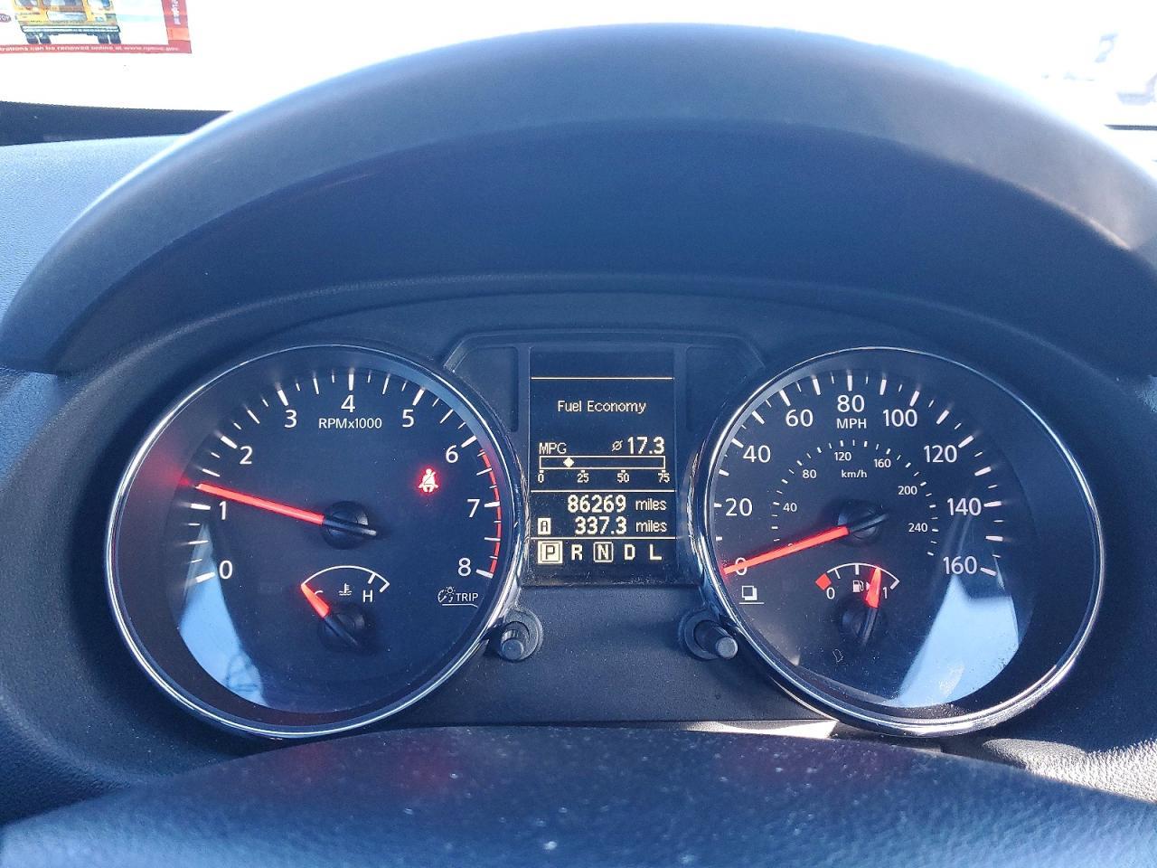 2015 NISSAN ROGUE