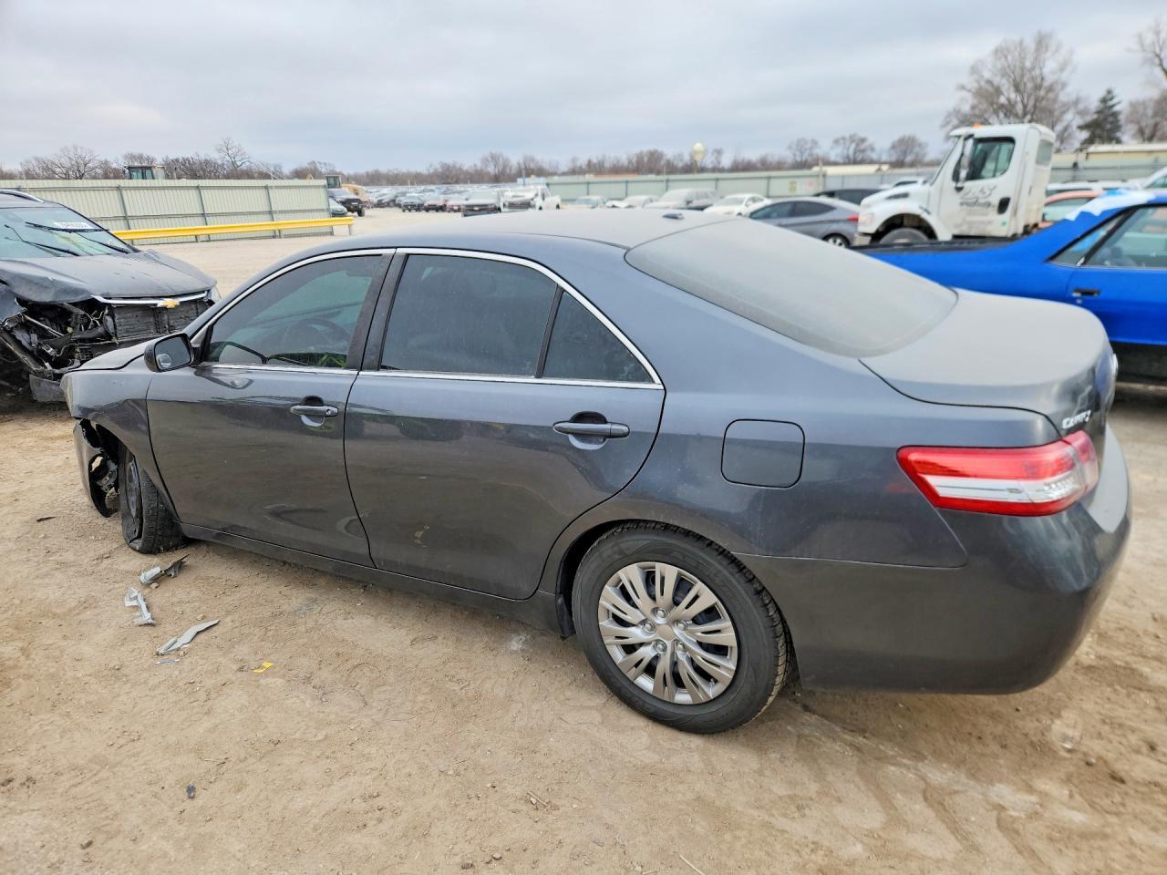 2011 TOYOTA CAMRY