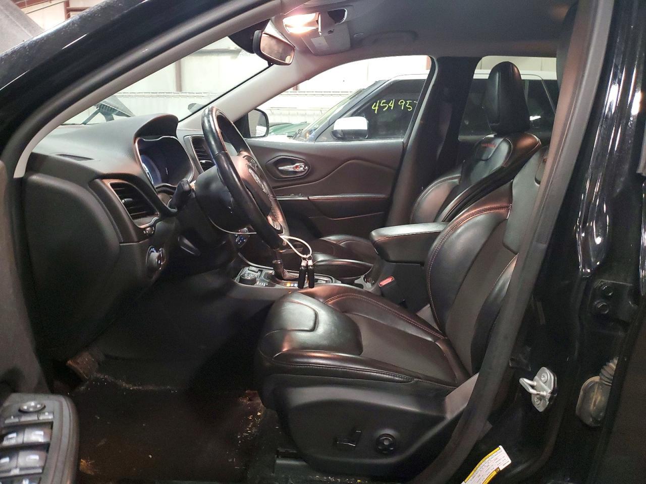2019 JEEP CHEROKEE