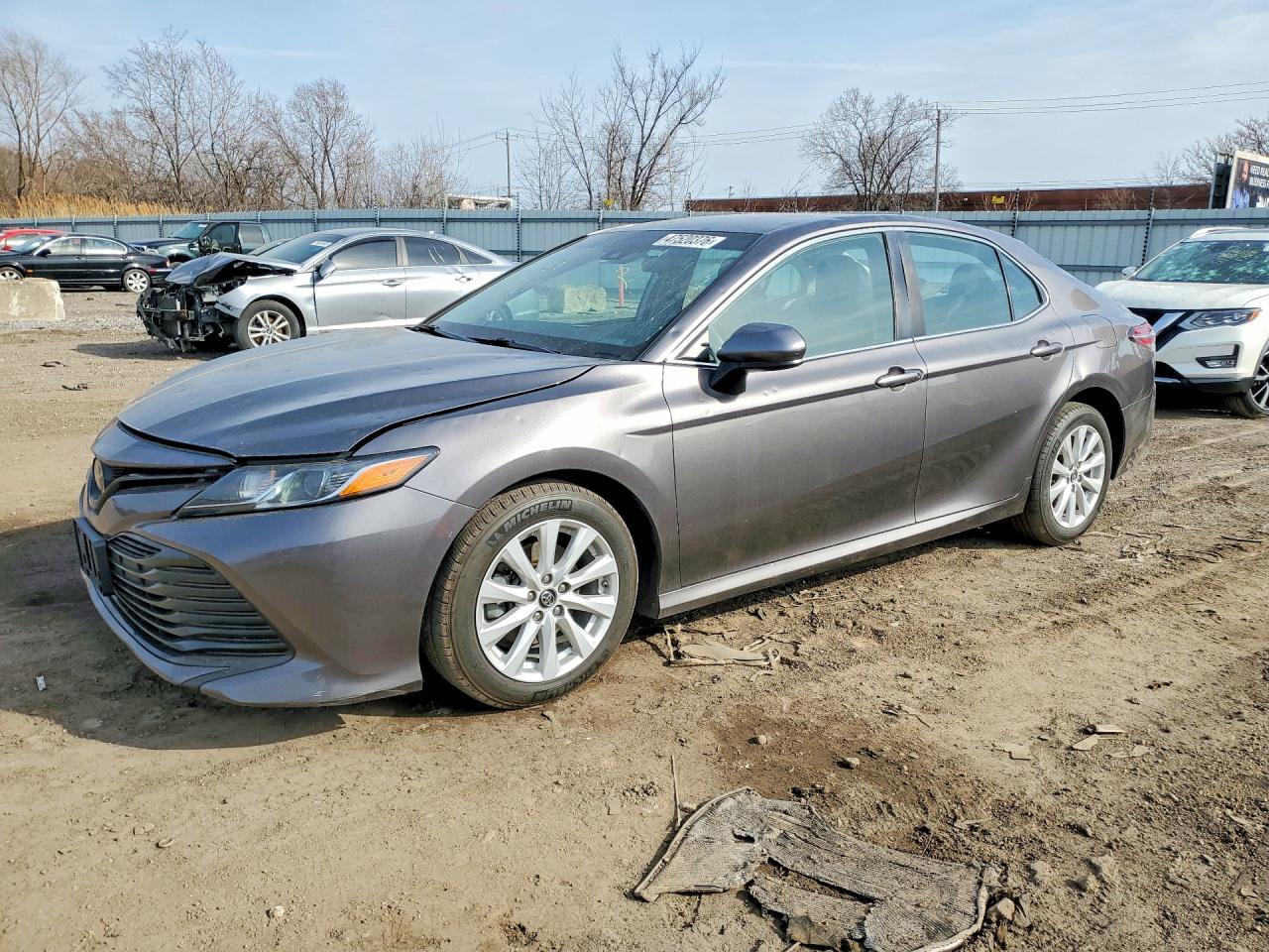 2018 TOYOTA CAMRY