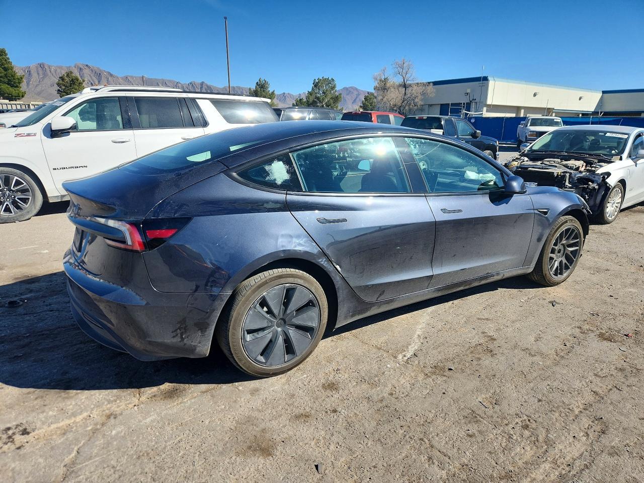 2026 TESLA MODEL 3