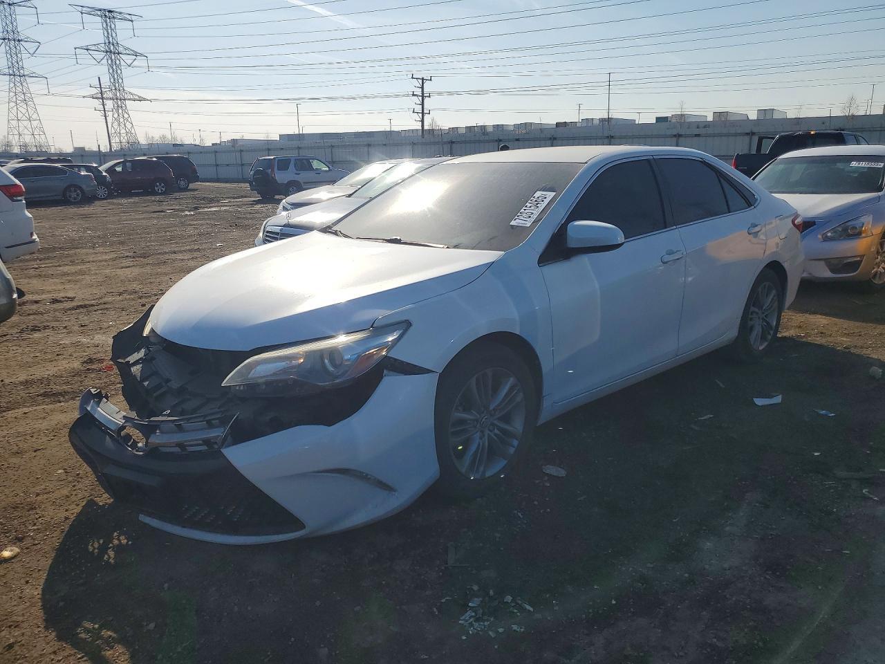2015 TOYOTA CAMRY
